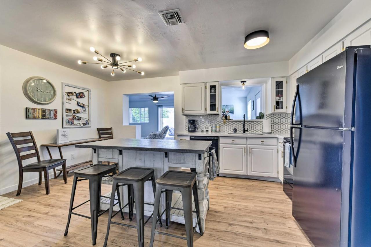 Downtown Gilbert Home With Fenced Yard And Fire Pit! Exterior foto